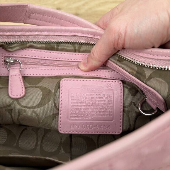 Coach Vintage Y2K Soho Hobo Crescent Bag Purse Light Pink Small Shoulder Top Zip - Picture 4 of 13